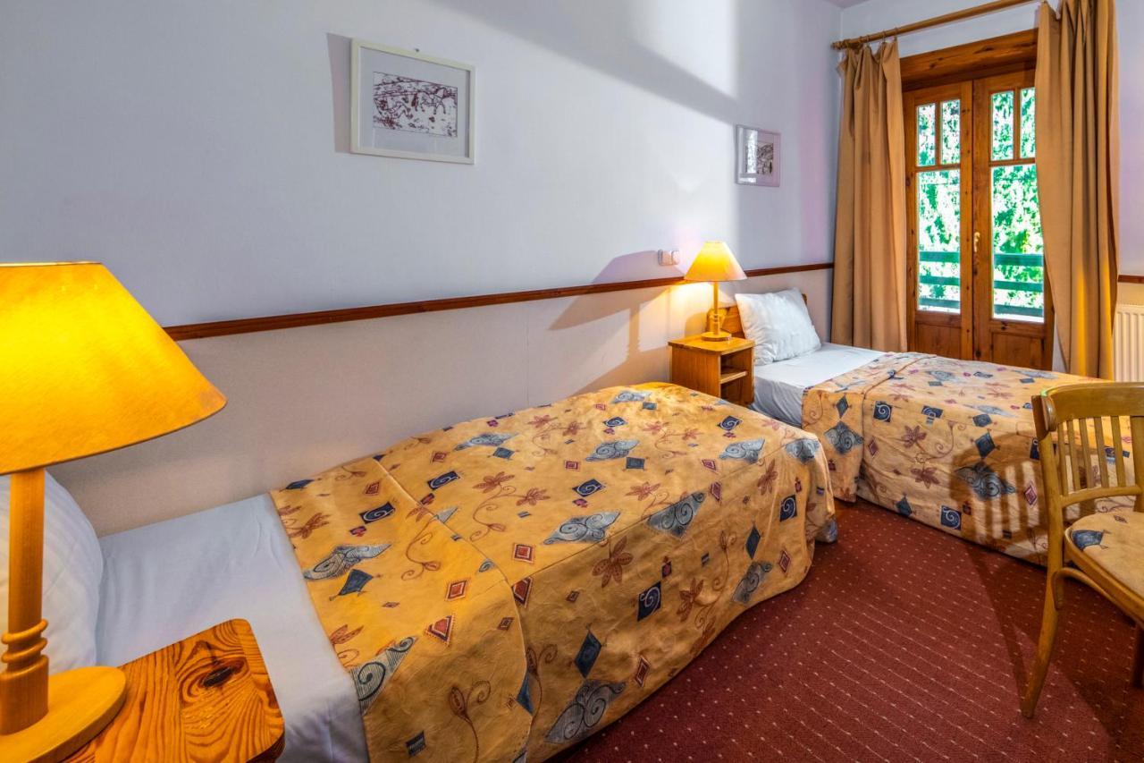 Bakony Hotel Bakonybel Ngoại thất bức ảnh