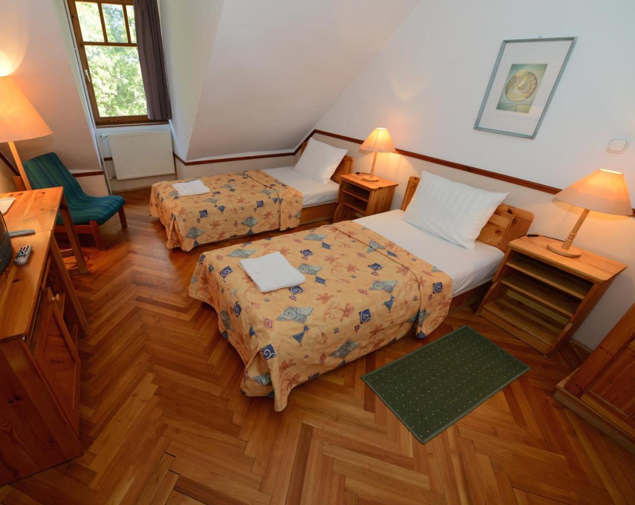 Bakony Hotel Bakonybel Ngoại thất bức ảnh