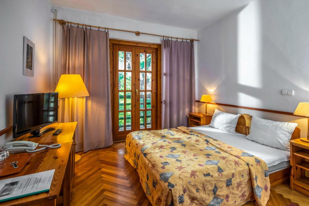 Bakony Hotel Bakonybel Ngoại thất bức ảnh