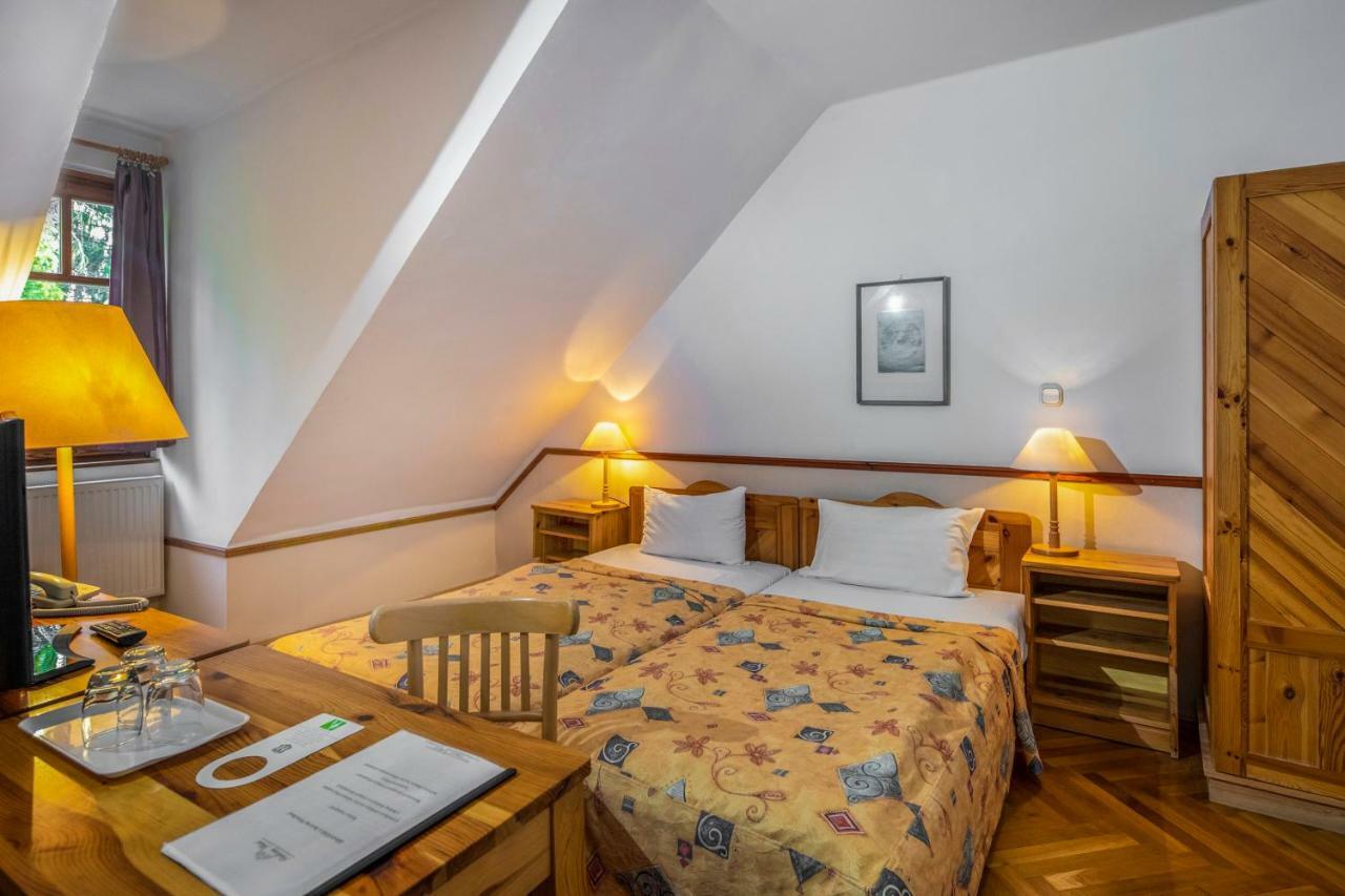 Bakony Hotel Bakonybel Ngoại thất bức ảnh