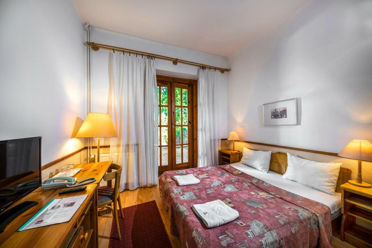Bakony Hotel Bakonybel Ngoại thất bức ảnh