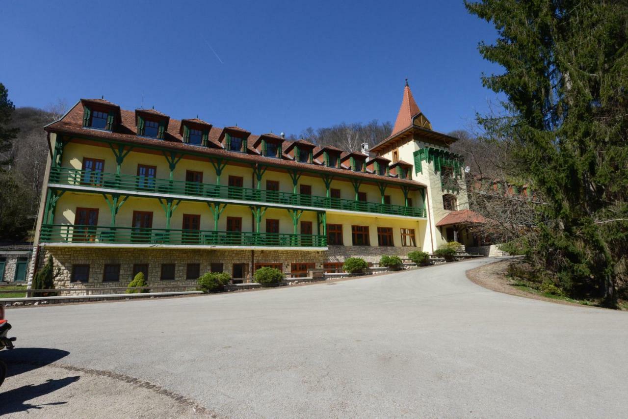 Bakony Hotel Bakonybel Ngoại thất bức ảnh